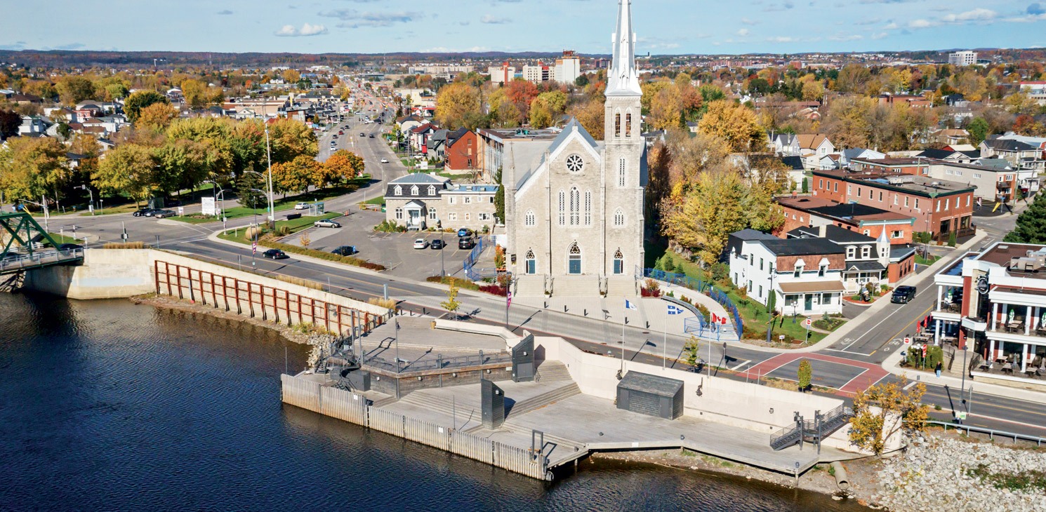 Aerial view of the Waterfront redevelopment of Jacques-Cartier street in Gatineau
