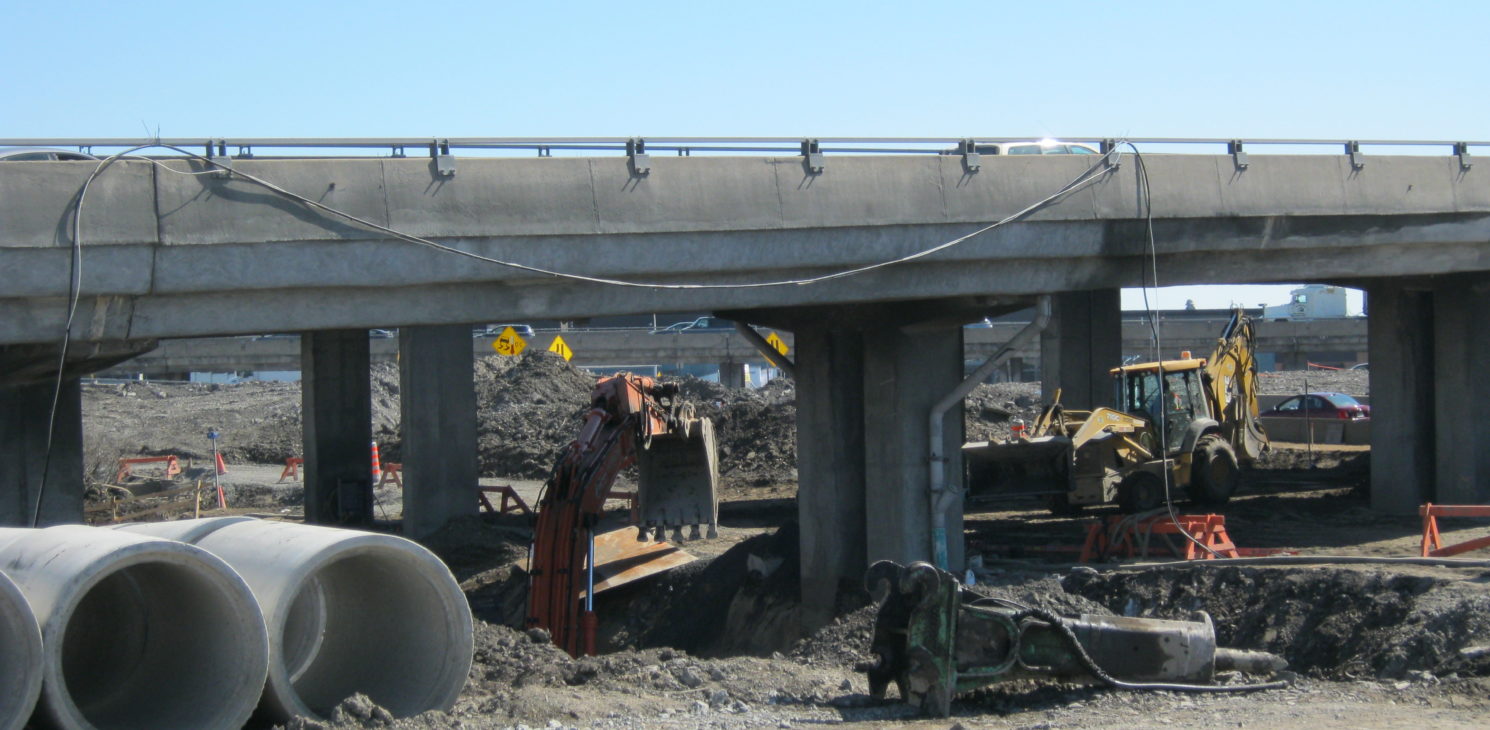 Worksite for the management of runoff water from the Décarie North interchange