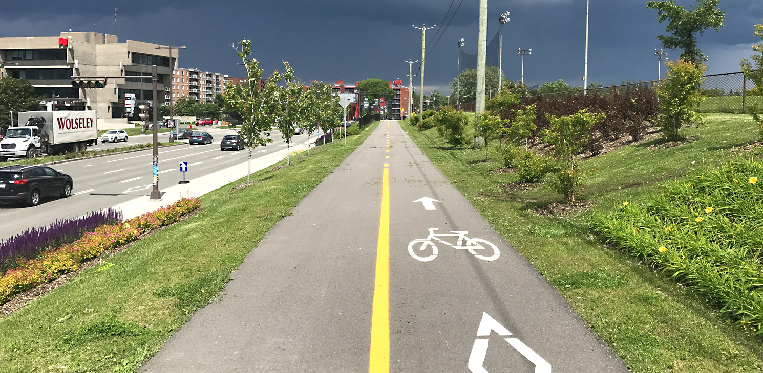 Development of the bicycle path and sidewalk: Des Quatre- Bourgeois Road and intersection with Sainte-Foy Road in Quebec City