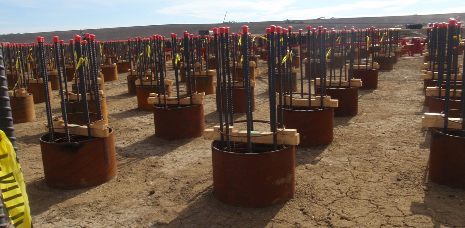 Installation field for the study of alternating current interference on pipelines at the Carmon Creek site