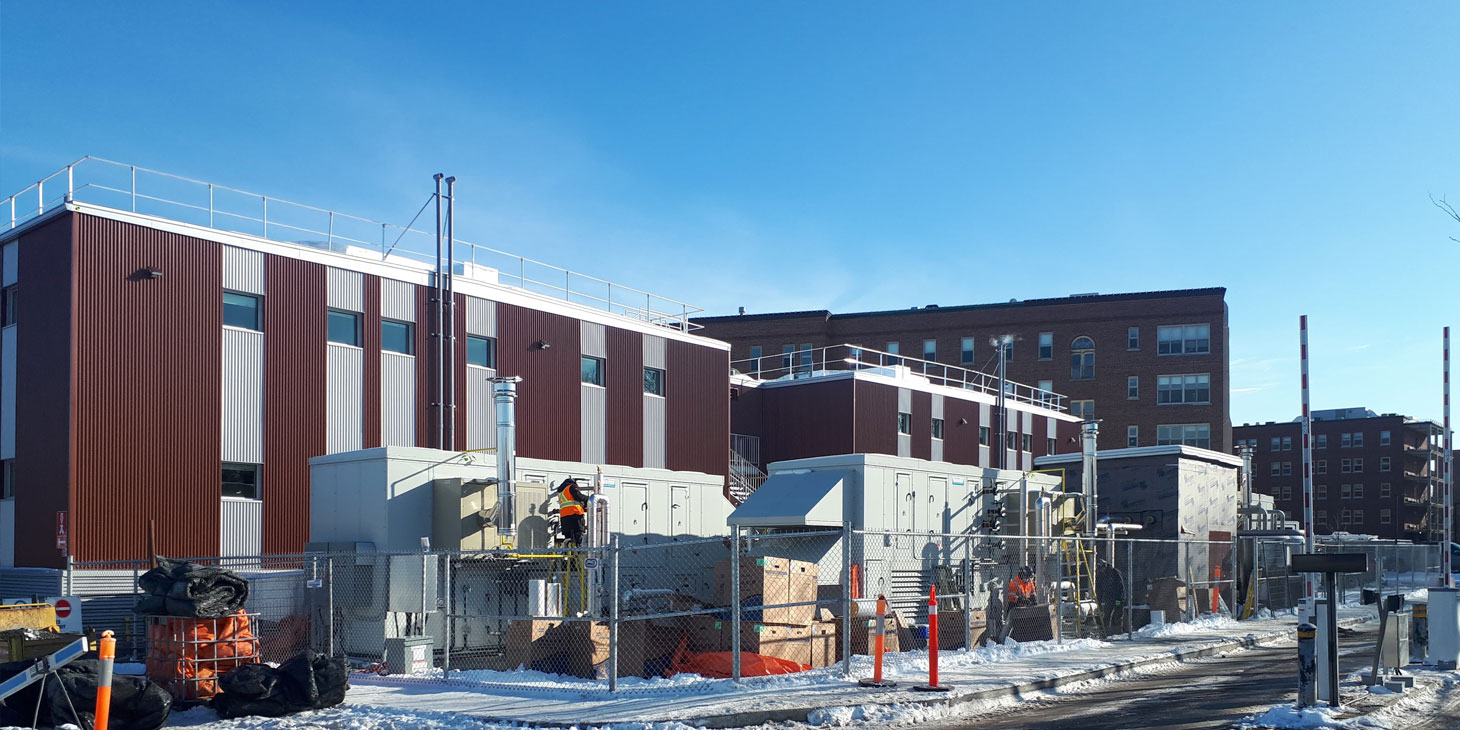 façade en chantier de l'hôpital du Sacré Coeur à Montréal