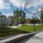 esplanade de la place des Arts à Montréal